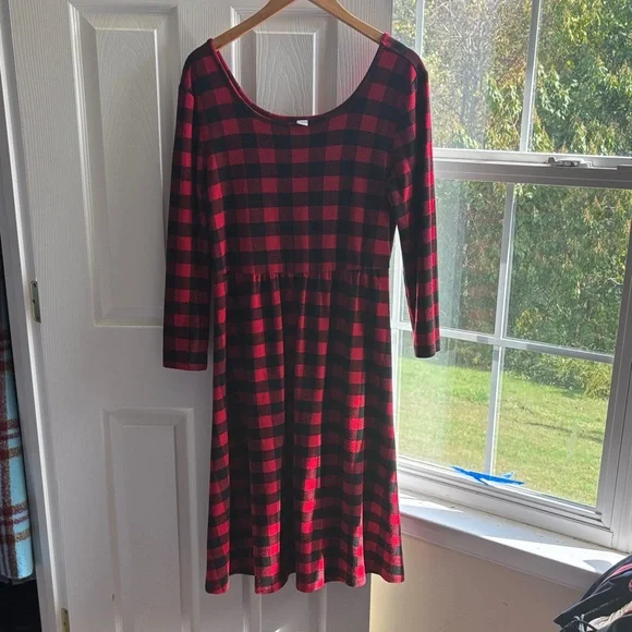 open lace back dress Old Navy Buffalo Check Dress- Size XS